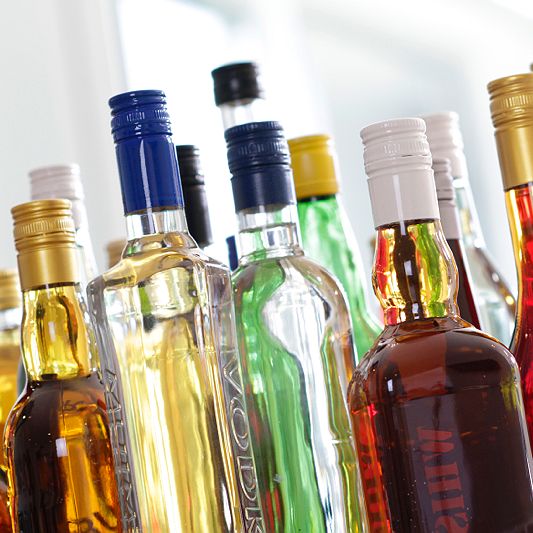 spirit bottles with screw caps